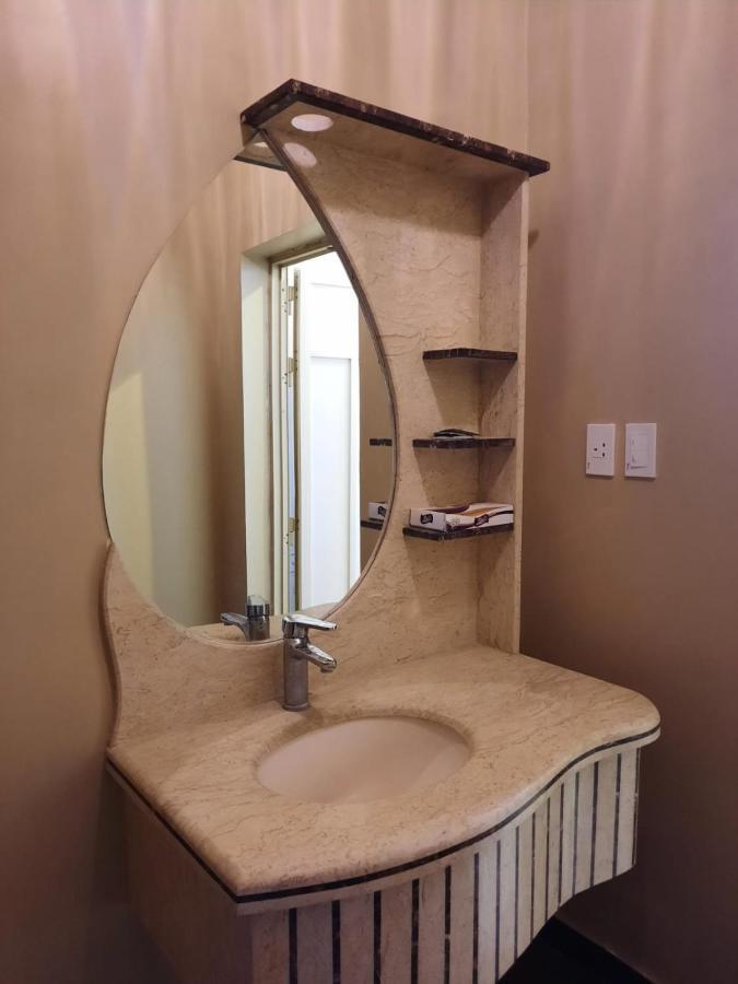 شقق العنوان للوحدات المخدومة Alanwaan Apartments For Serviced Units ダンマーム エクステリア 写真